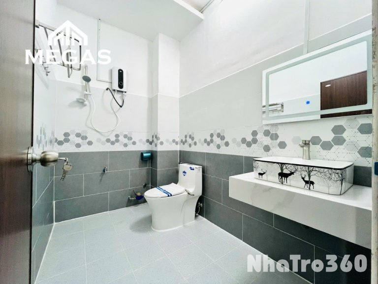 Full nội thất, cửa sổ, ban công, 1 pn, tách bếp