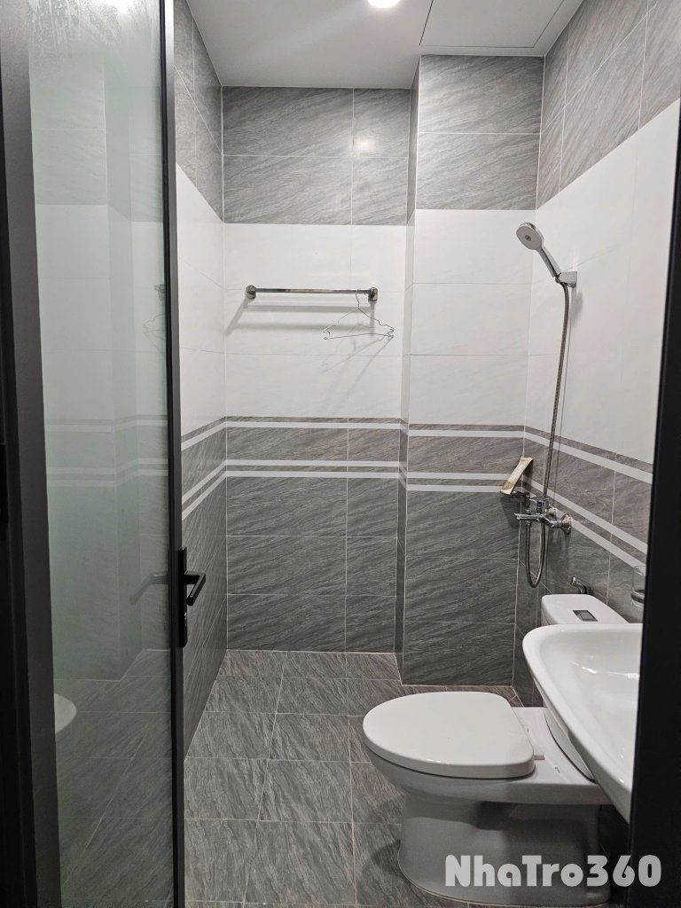 Cho thuê phòng trọ 25m2 kế bên Công viên phần mềm Quang Trung