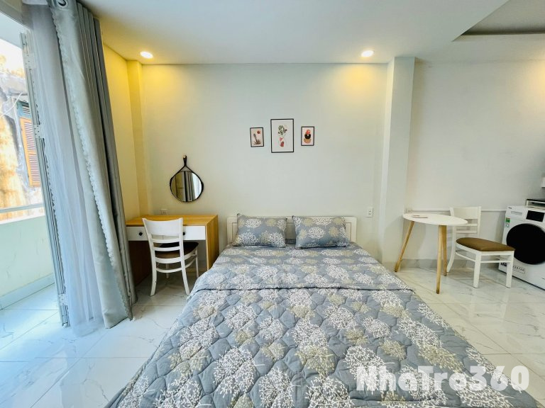 Cho thuê studio ban công lớn Q1, gần chợ Bến Thành, Bitexco, ngã sáu Phù Đổng, công viên 23/9,....