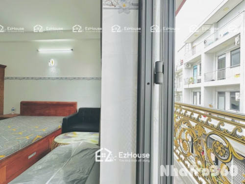 Phòng ban công gần Ngã tư 4 xã - Hương Lộ 2, Bình