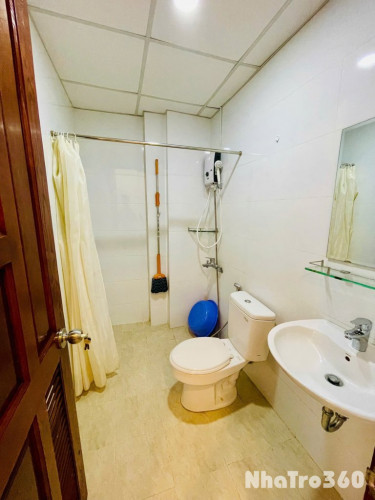 Cho thuê studio ban công lớn Q1, gần chợ Bến Thành, Bitexco, ngã sáu Phù Đổng, công viên 23/9,....