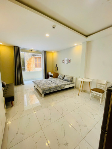 Cho thuê studio ban công lớn Q1, gần chợ Bến Thành, Bitexco, ngã sáu Phù Đổng, công viên 23/9,....