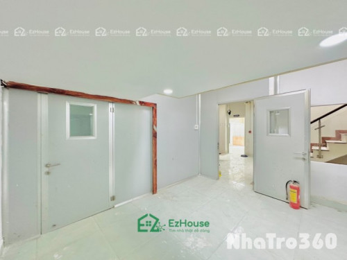 Gần công viên Phú Lâm