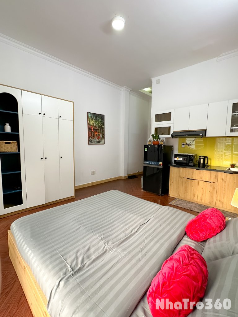 Cho thuê studio ban công full nội thất, gần chợ Bến Thành, Bitexco, cầu Ông Lãnh, Pullman