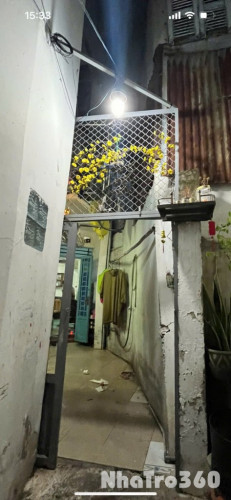 CHO THUÊ NHÀ NGUYÊN CĂN XÓM CHIẾU, Q.4 GIÁ 6 TRIỆU.