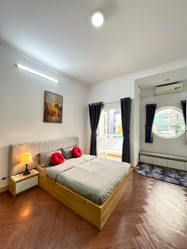 Cho thuê studio ban công full nội thất, gần chợ Bến Thành, Bitexco, cầu Ông Lãnh, Pullman