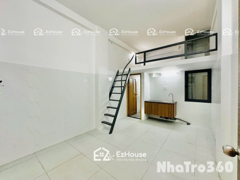 Gần công viên Phú Lâm