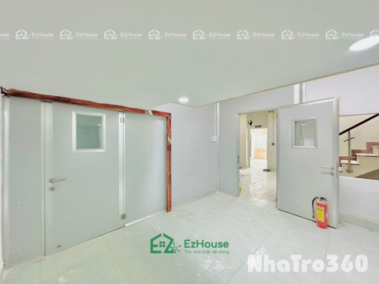 Gần công viên Phú Lâm