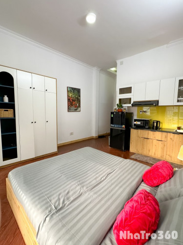 Cho thuê studio ban công full nội thất, gần chợ Bến Thành, Bitexco, cầu Ông Lãnh, Pullman