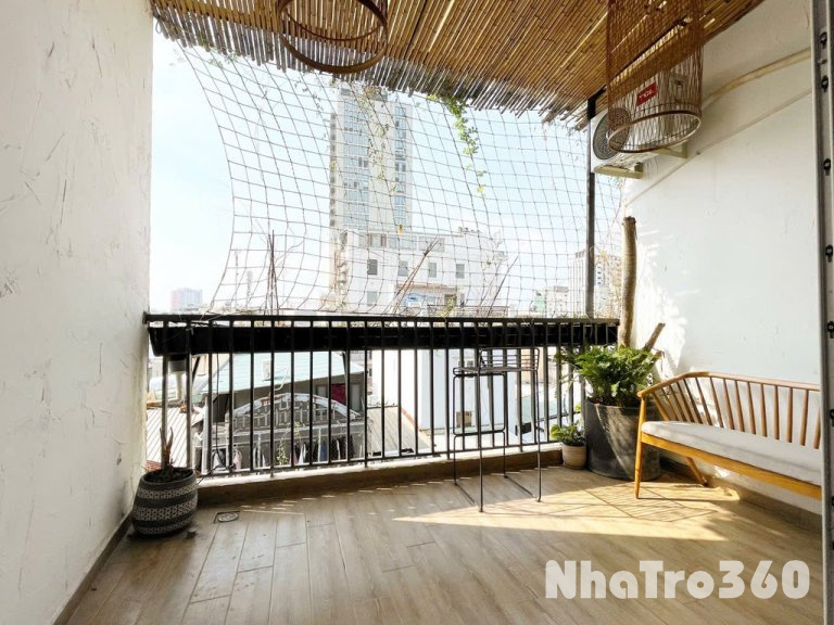 PHÒNG FULL OPTION - CÓ TV & BAN CÔNG