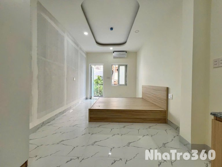 Cho thuê căn hộ ban công, Q1, đường Bùi Thị Xuân, gần Công Viên 23/9, Công Viên Tao Đàn, ĐH Văn Lang