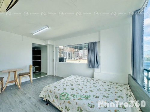 Studio siêu rộng khu Cao Lỗ, có ban công,cửa kính