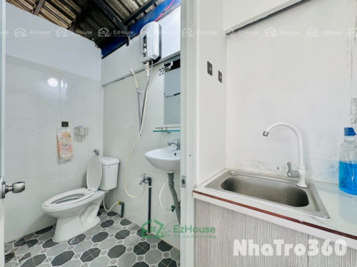 Studio siêu rộng khu Cao Lỗ, có ban công,cửa kính