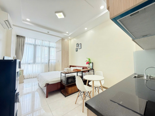 Cho thuê căn hộ Q3, Đường Lý Chính Thắng, gần Chợ Tân Định, Công Viên Lê Văn Tám, Cầu Kiệu