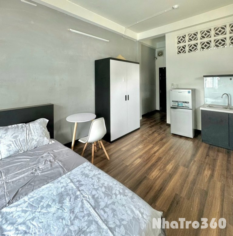 Cho thuê studio quận 1 cửa sổ gần chợ Bến Thành