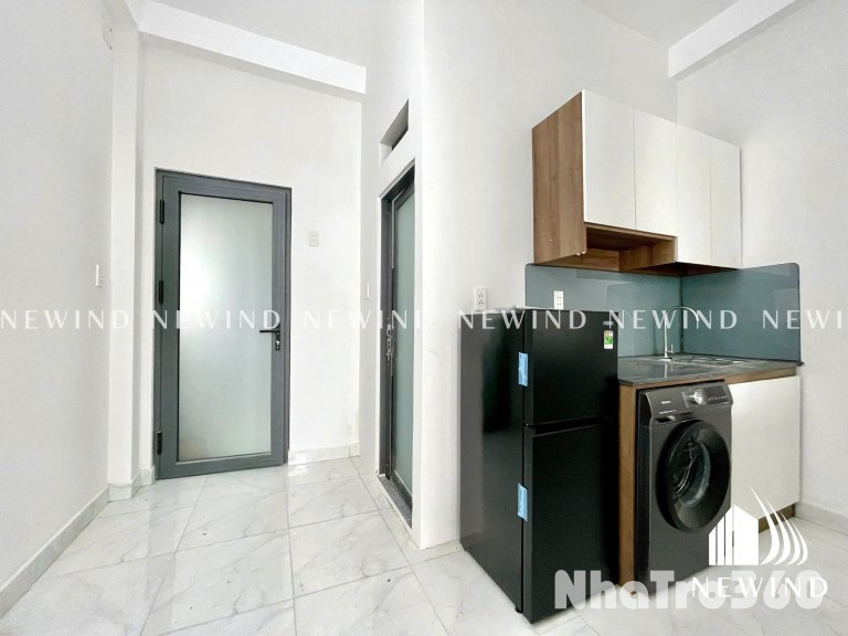 Cho thuê căn hộ 1PN ban công Q4, ngay chợ Xóm Chiếu, cầu Kênh Tẻ, Đh Luật, Đh Nguyễn Tất Thành