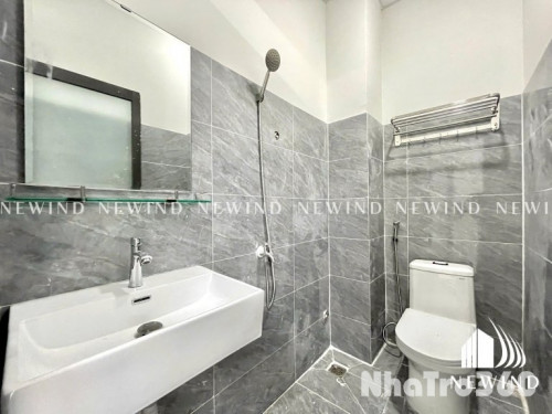 Cho thuê căn hộ 1PN ban công Q4, ngay chợ Xóm Chiếu, cầu Kênh Tẻ, Đh Luật, Đh Nguyễn Tất Thành