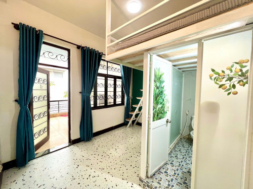 Gác Ban Công Tách Bếp Full Nội Thất Đang Trống Sẵn Giá Ưu Đãiii😆