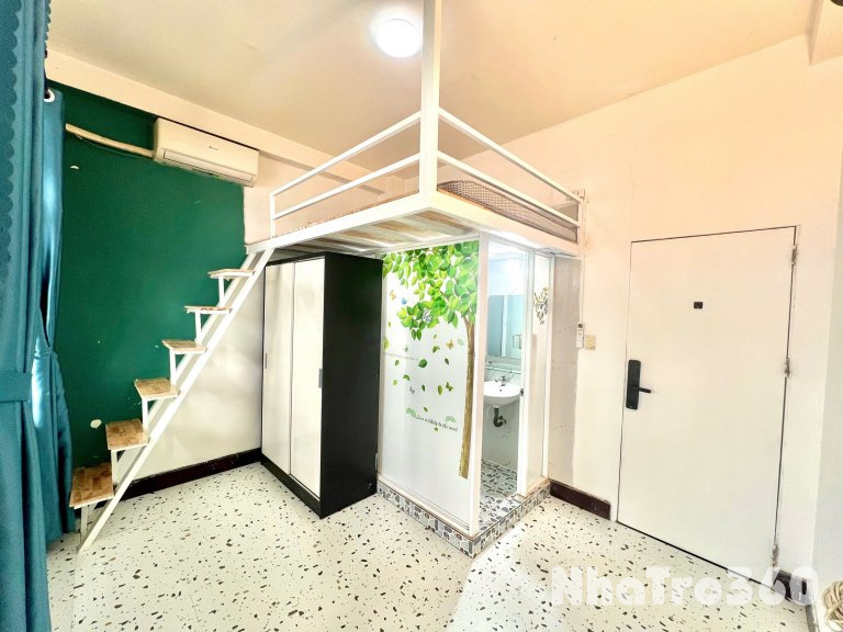 Gác Ban Công Tách Bếp Full Nội Thất Đang Trống Sẵn Giá Ưu Đãiii😆