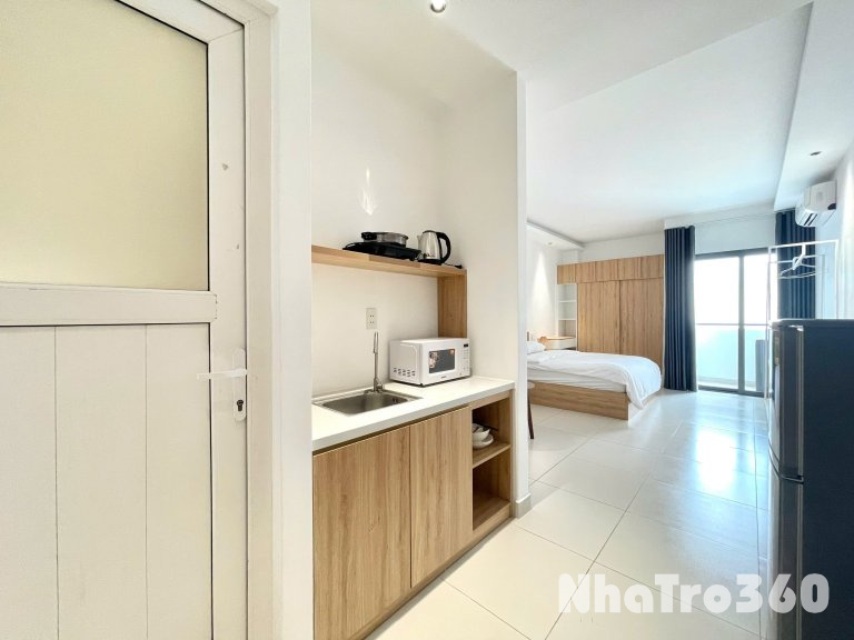 Cho thuê căn hộ ban công máy giặt riêng Q1, ngay chợ Tân Định, nhà thờ Tân Định, công viên Lê Văn Tám, cầu Bông