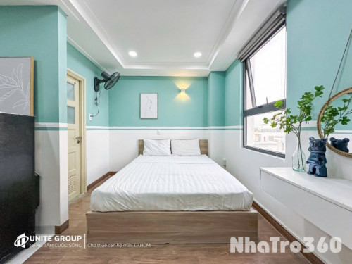 Cho thuê căn hộ ban công, Q10, Đường CMT8, gần Công Trường Dân Chủ, Toà Nhà Viettel, Công Viên Lê Thị Riêng