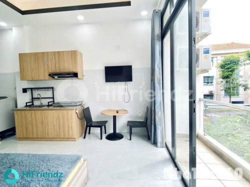 Cho thuê phòng trọ ban công máy giặt riêng Q8, ngay bến xe Q8, cầu Nhị Thiên Đường, cầu Tạ Quang Bửu, Central Premium…