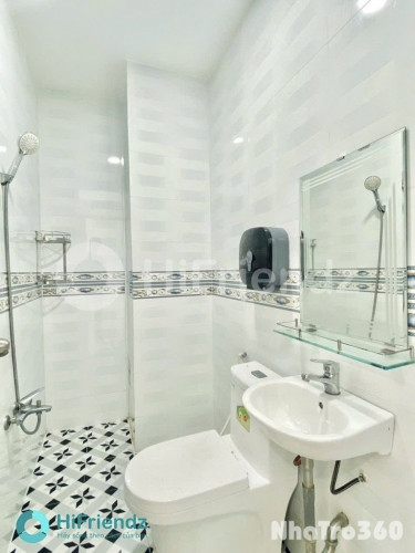 Studio ban công, rộng ngay chung cư Bông Sao Q8