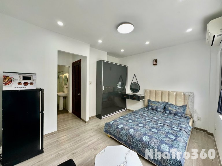 Cho thuê căn hộ Q1, đường Nguyễn Trung Ngạn, gần Thảo Cầm Viên, Cầu Thị Nghè, Cầu Ba Son