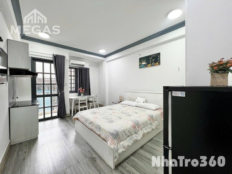 Căn hộ ban công ngay Nguyễn Du, Trương Định Q1