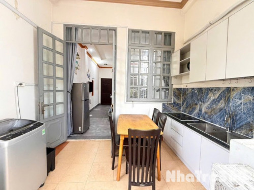 Căn hộ studio ban công gần sân bay Tân Bình