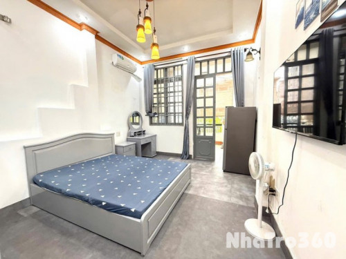 Căn hộ studio ban công gần sân bay Tân Bình