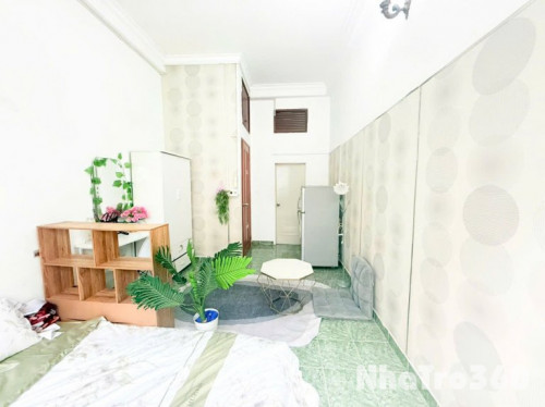 Cho thuê căn hộ ban công, Q4, Đường Đoàn Văn Bơ, gần ĐH Nguyễn Tất Thành, ĐH Luật, Chợ Xóm Chiếu