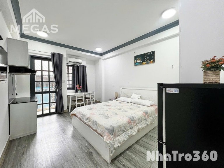 Cho thuê căn hộ ban công full nội thất Q1, ngay ngã sáu Phù Đổng, chợ Bến Thành, cviên 23/9, Saigon Center…