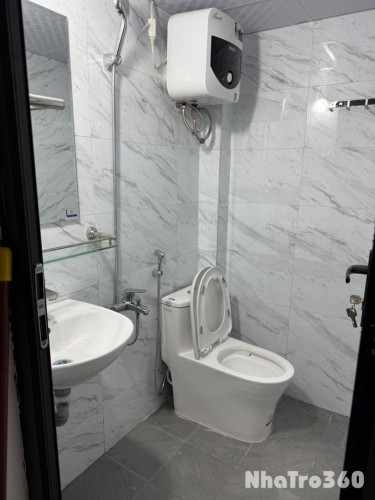 Tây Sơn, Đống Đa - Nhà 2,5 tầng chính chủ