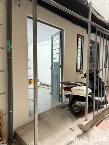 Tây Sơn, Đống Đa - Nhà 2,5 tầng chính chủ