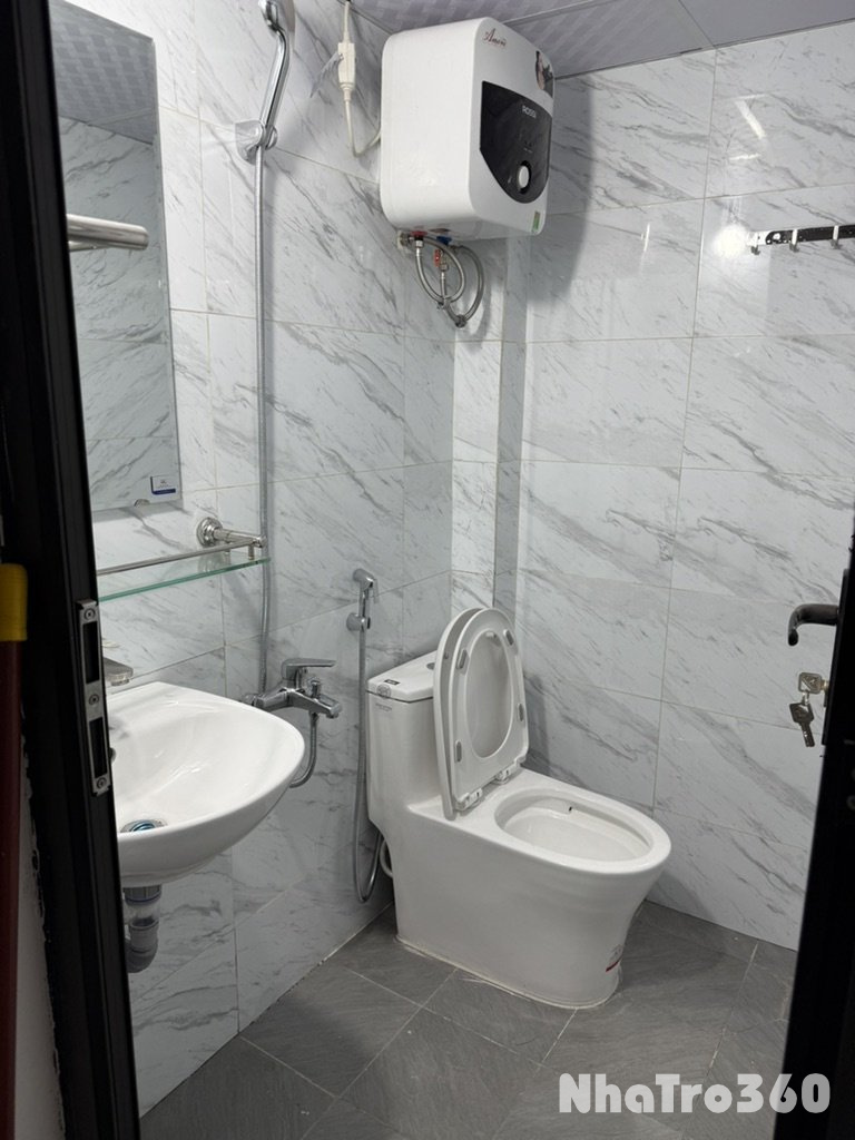 Tây Sơn, Đống Đa - Nhà 2,5 tầng chính chủ