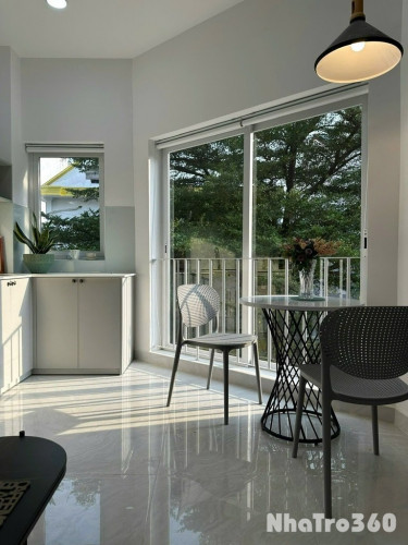 CĂN HỘ BAN CÔNG NGAY TÂN BÌNH GẦN NHÀ GA T3 K300