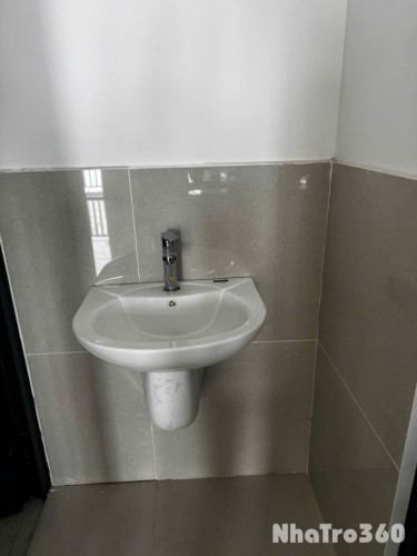 CHO THUÊ PHÒNG TRỌ MỚI XÂY 38m² – CÓ BAN CÔNG – GIỜ GIẤC TỰ DO – LINH TRUNG, THỦ ĐỨC