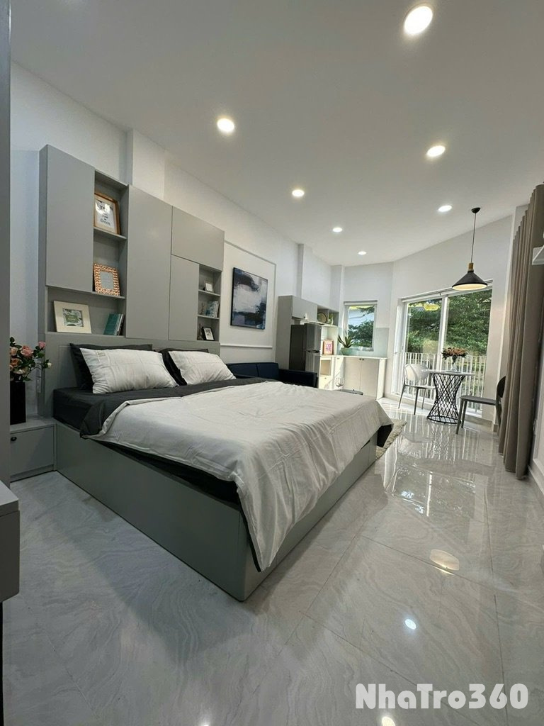 CĂN HỘ BAN CÔNG NGAY TÂN BÌNH GẦN NHÀ GA T3 K300