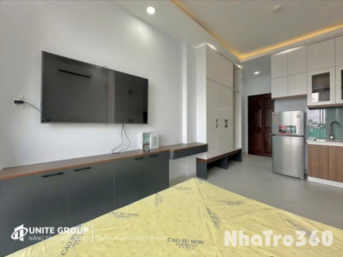 Phòng ban công thang máy quận 8 Dương Bá Trạc