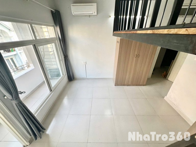 Căn Hộ Có Gác Tân Bình Ban Công Ngay CV Gia Định