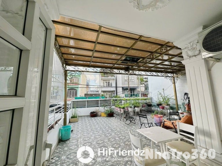 Full nội thất, ban công, thang máy, giá rẻ