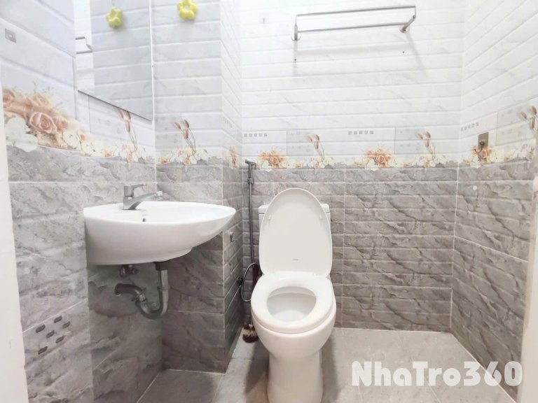 Cho thuê phòng dịch vụ huyền quang quận 1 - gần chợ tân định