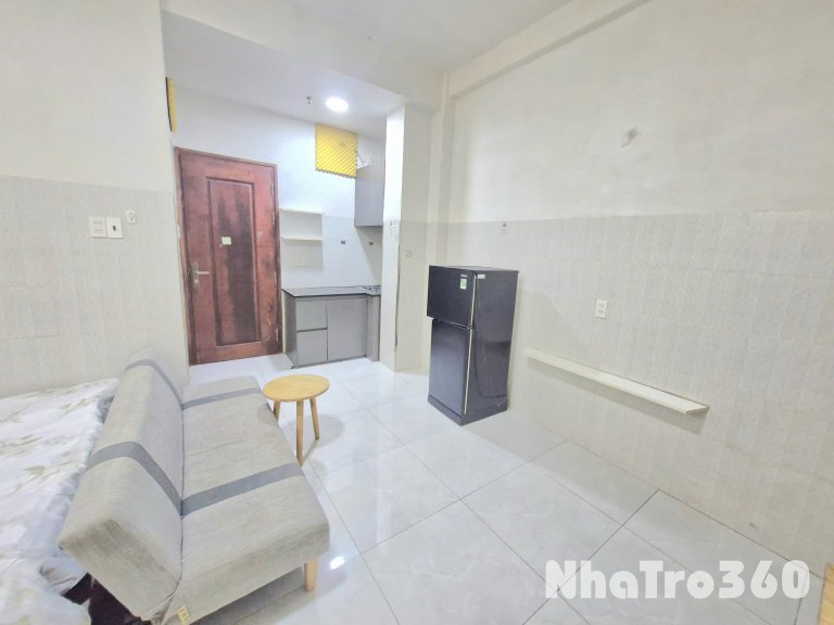 Cho thuê căn hộ ban công, Q8, Đường Dương Bá Trạc, gần ĐH Sài Gòn, Cầu Nguyễn Văn Cừ, Cầu Chữ Y