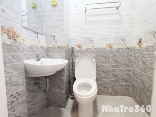 Cho thuê phòng dịch vụ huyền quang quận 1 - gần chợ tân định