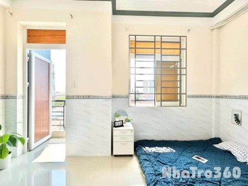 Full nội thất, ban công, cửa sổ, thang máy