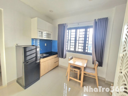 Cho thuê căn hộ ban công, Q8, Đường Dương Bá Trạc, gần ĐH Sài Gòn, Cầu Nguyễn Văn Cừ, Cầu Chữ Y