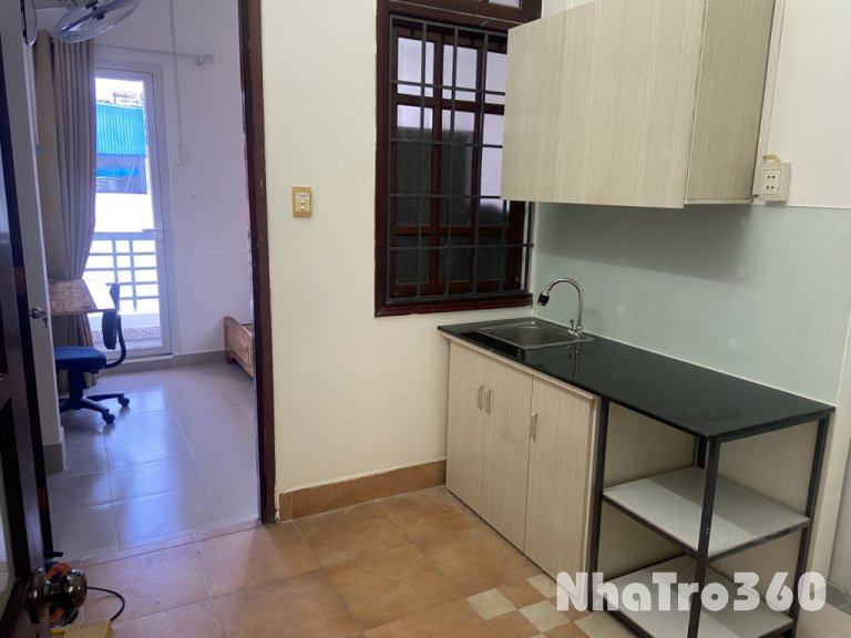 Phòng ban công .24m2, đg 17 , HBC , Thủ Đức