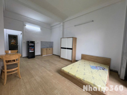 Cho thuê Studio ban công Q4 - gần Đh Luật, Cầu Tân Thuận, Đh Nguyễn Tất Thành, cầu Khánh Hội…