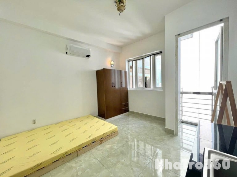 PHÒNG BAN CÔNG GIÁ 4 TRIỆU HƠN Ở QUẬN 3 LÊ VĂN SỸ